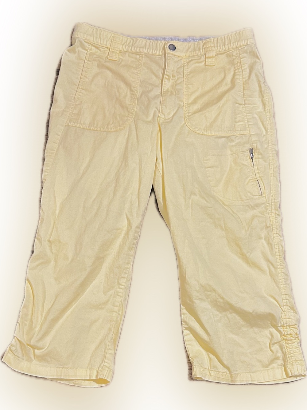 Lee Women’s Medium / 10 Stretch Waist Yellow Cargo Capri Pants